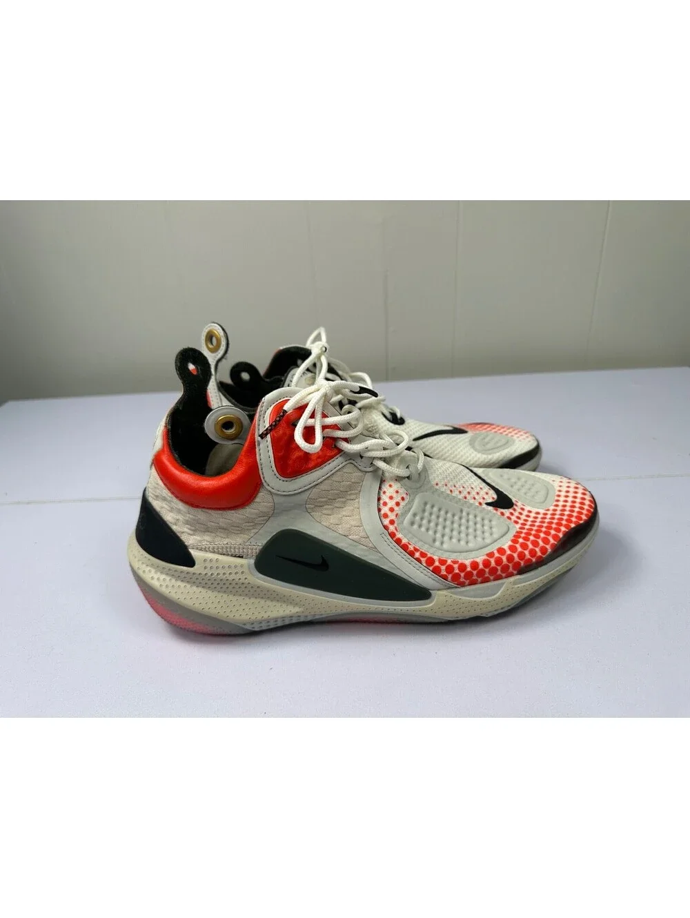 Nike Joyride CC3 Setter White Orange Running Shoes Men’s 9.5 AT6395-101